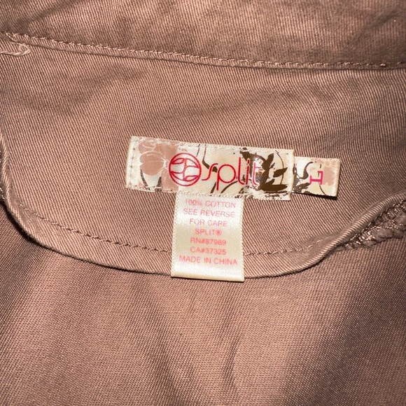 Vintage Brown Vest with Lace Trim and Buttons - Picture 4 of 4